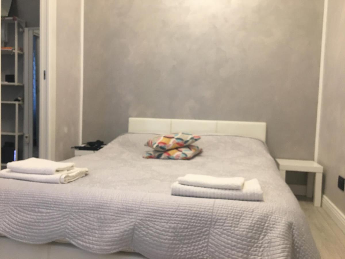 Studio Monte Ceneri Apartment Милано Екстериор снимка