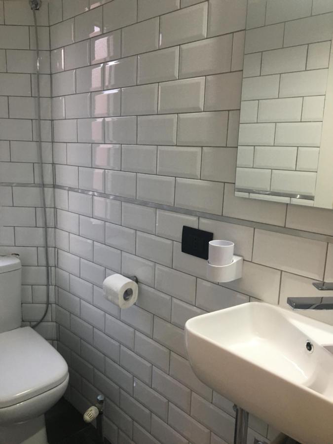 Studio Monte Ceneri Apartment Милано Екстериор снимка